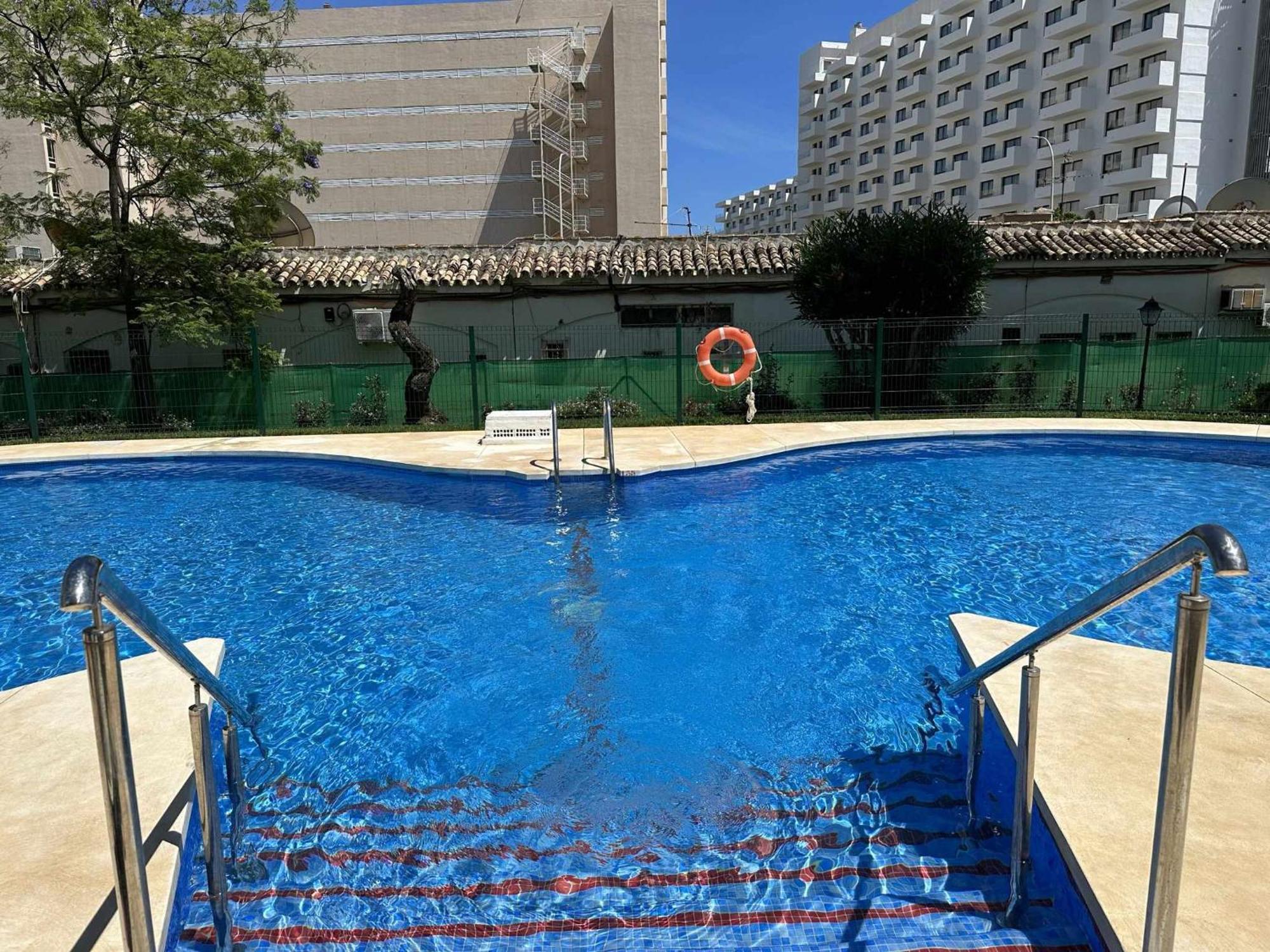Apartamento La Carihuela A 2 Minutos De La Playa Torremolinos Esterno foto